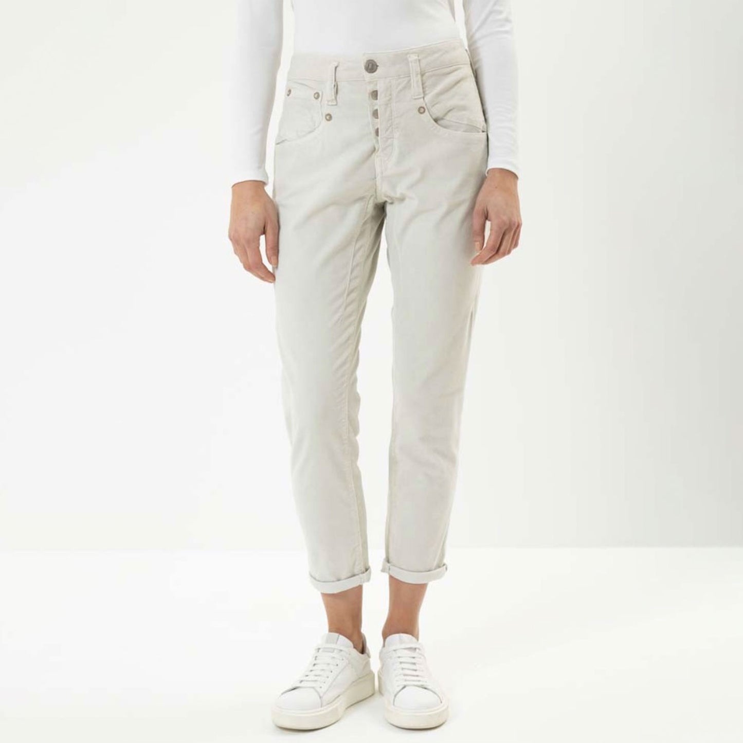Herrlicher-Hose-Shyra-Cropped-Cord-Stretch-5318-N9491-in-268-light-bone-2