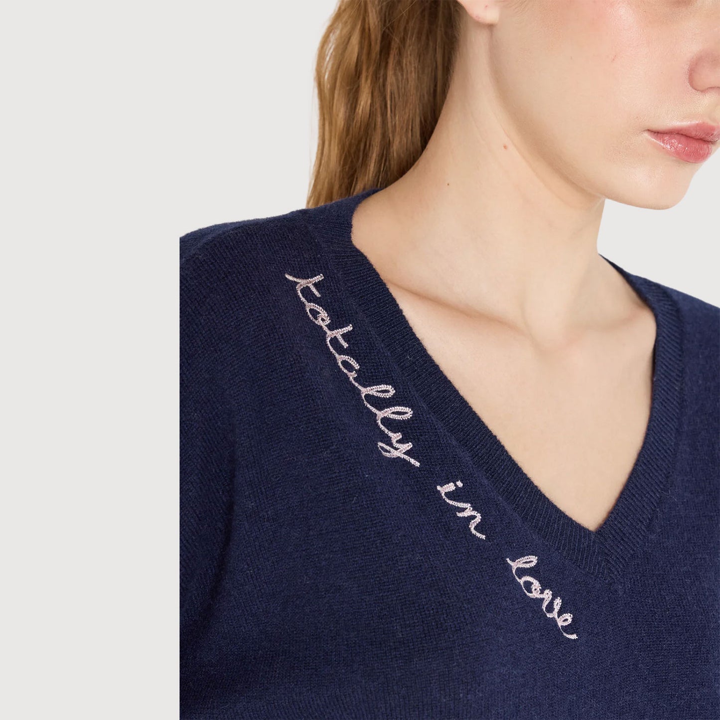 Absolut-Cashmere-Damen-Kaschmirpullover-Kennedy-AF1A003WSC010-navy-04