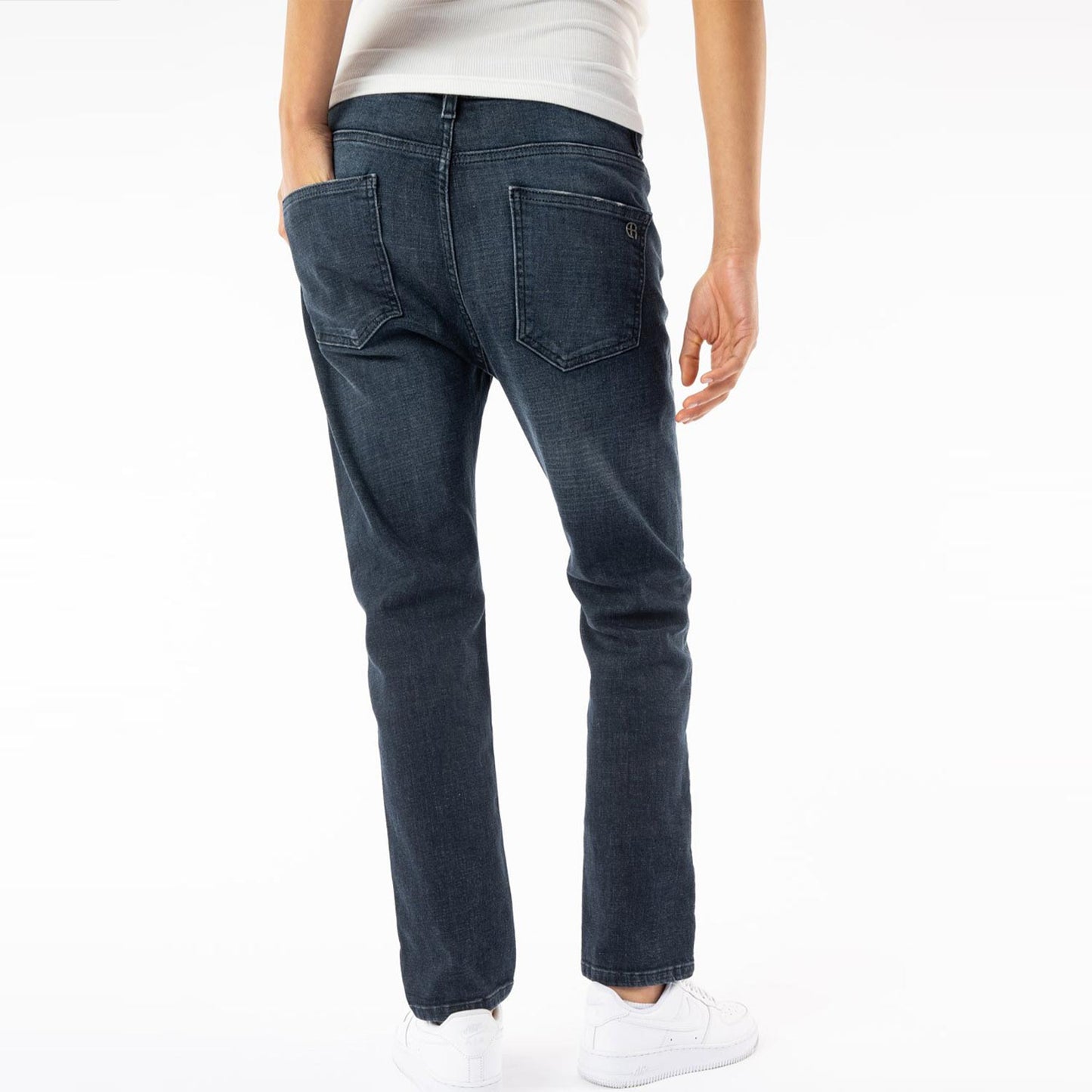 Elias-Rumelis--Jeans-Lani-243-4215-0913-screen-blue-2