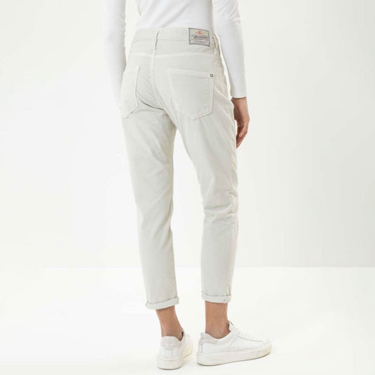 Herrlicher-Hose-Shyra-Cropped-Cord-Stretch-5318-N9491-in-268-light-bone-3