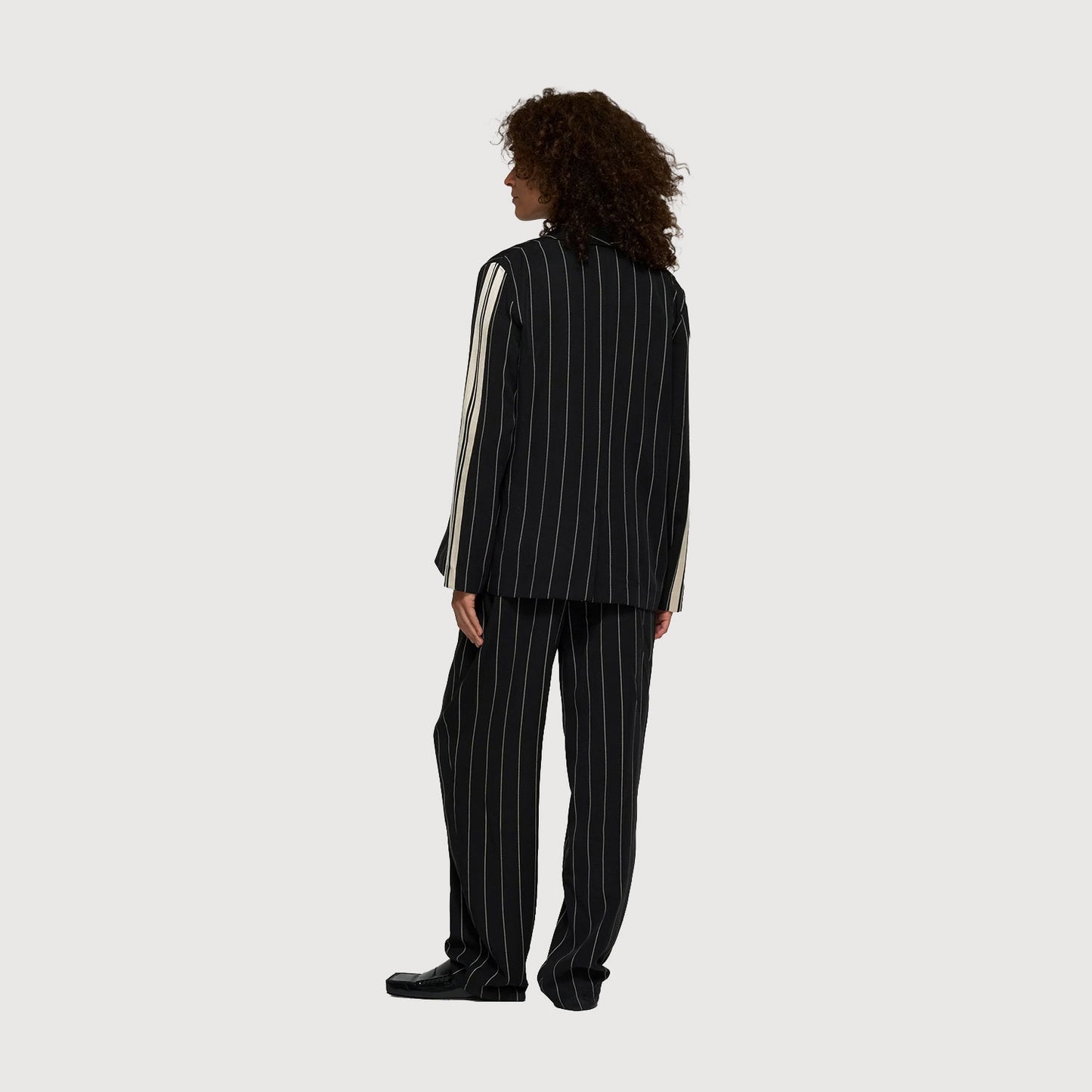 10-Days-Damen-Hose-flowy-pants-pinstripe-20-041-6201-schwarz-02