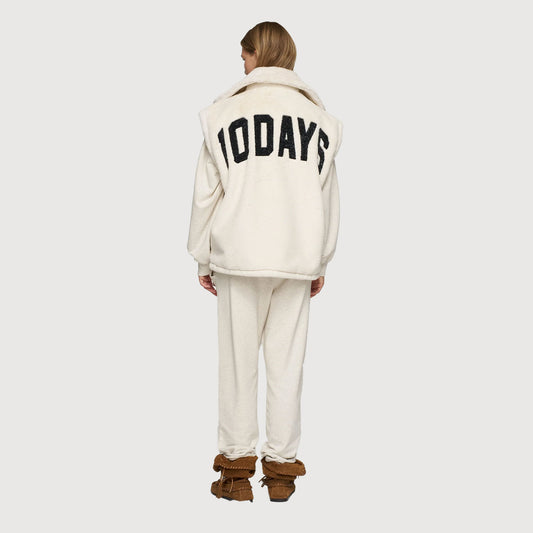 10-Days-Damen-Statement-Lammy-20-570-5204-cleansing-02