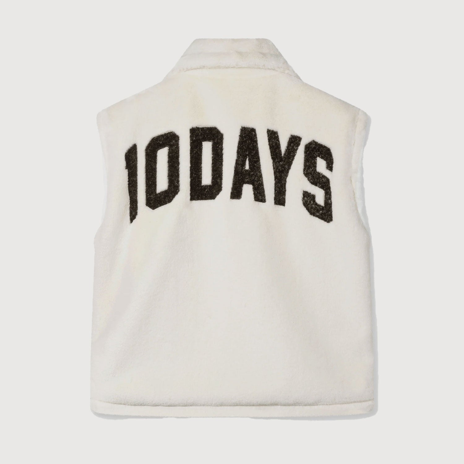 10-Days-Damen-Statement-Lammy-20-570-5204-cleansing-04