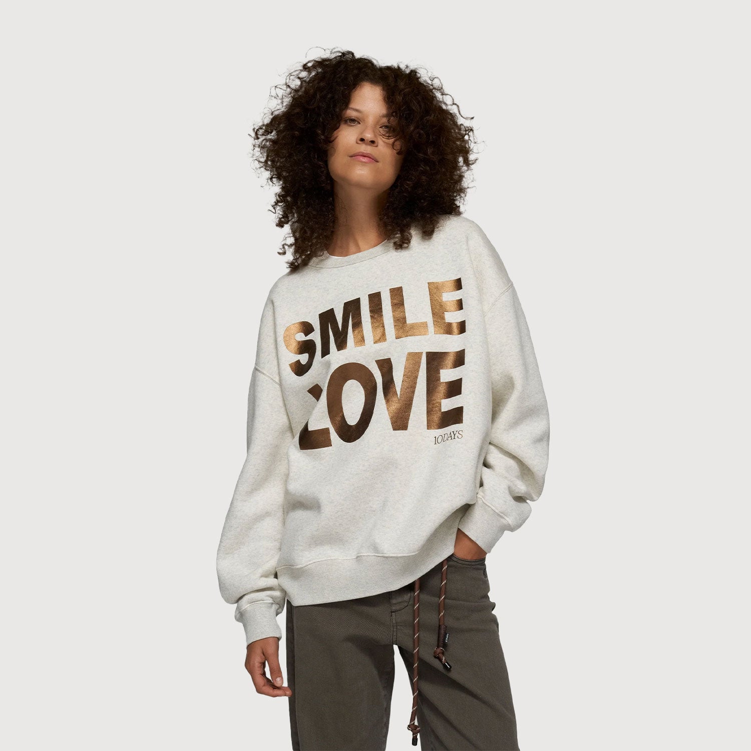 10-Days-Damen-Statement-Sweater-Smile-Love-20-811-6201-soft-white-melee-01