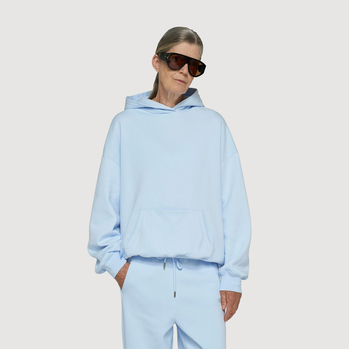 10DAYS Oversized Hoodie Damen Angel Blue mit Kapuze und Kängurutasche 3
