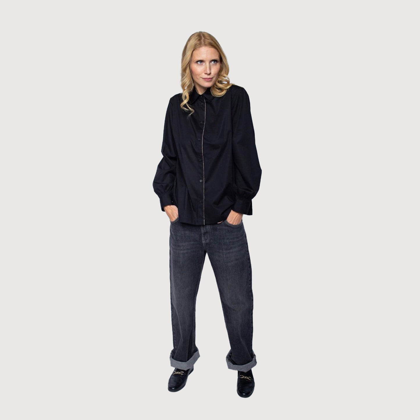 Emily-van-den-Bergh-Damen-Bluse-4890-157321-900-schwarz-01