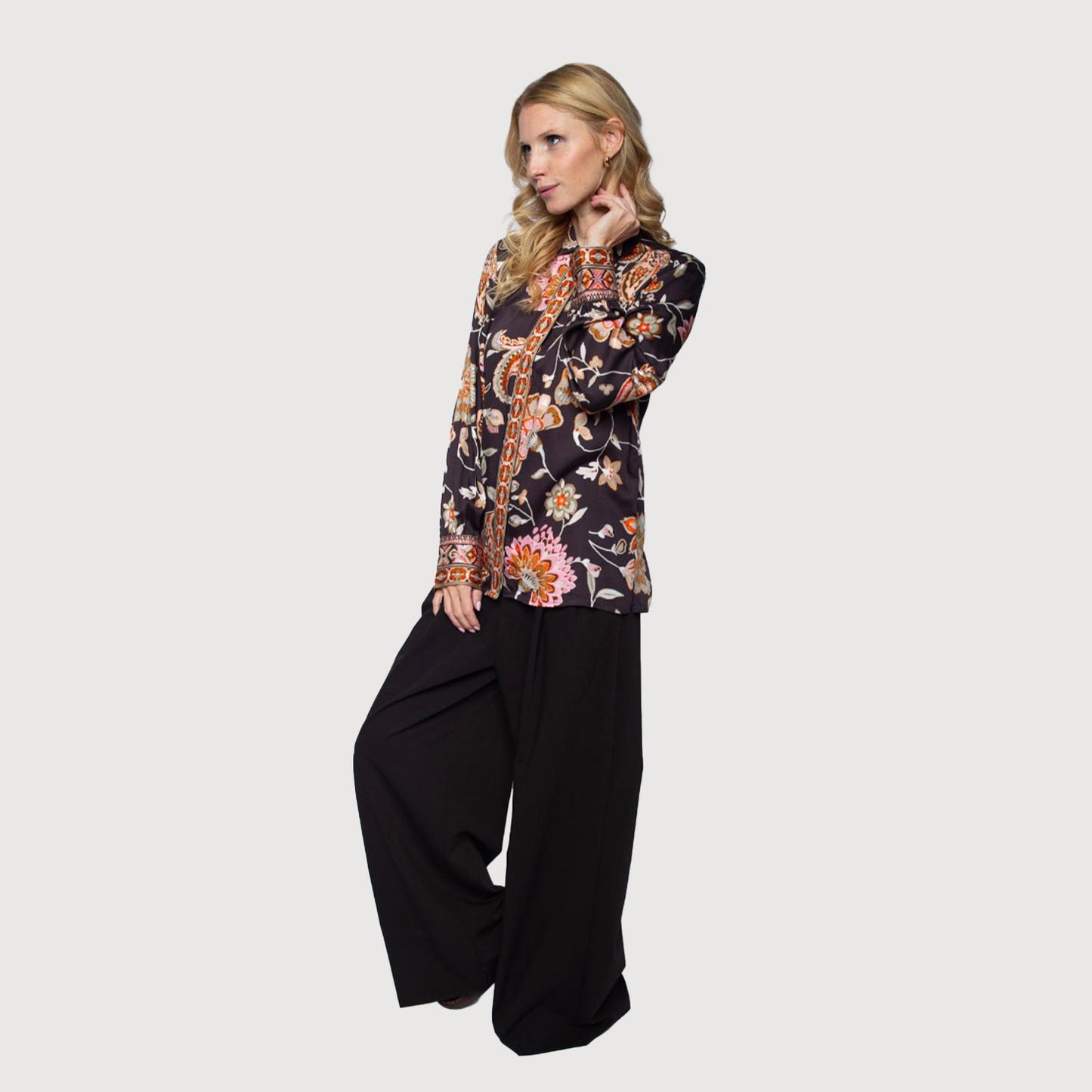 Emily-van-den-Bergh-Damen-Bluse-8636-157142-790-chocolate-02