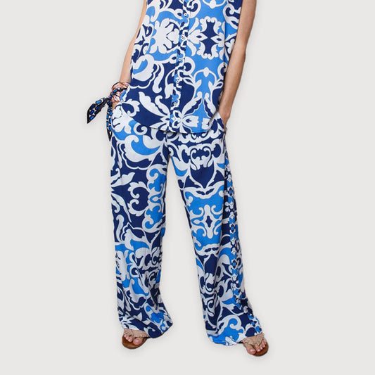 Emily-van-den-Bergh-Hose-8612-201420-690-blue-navy