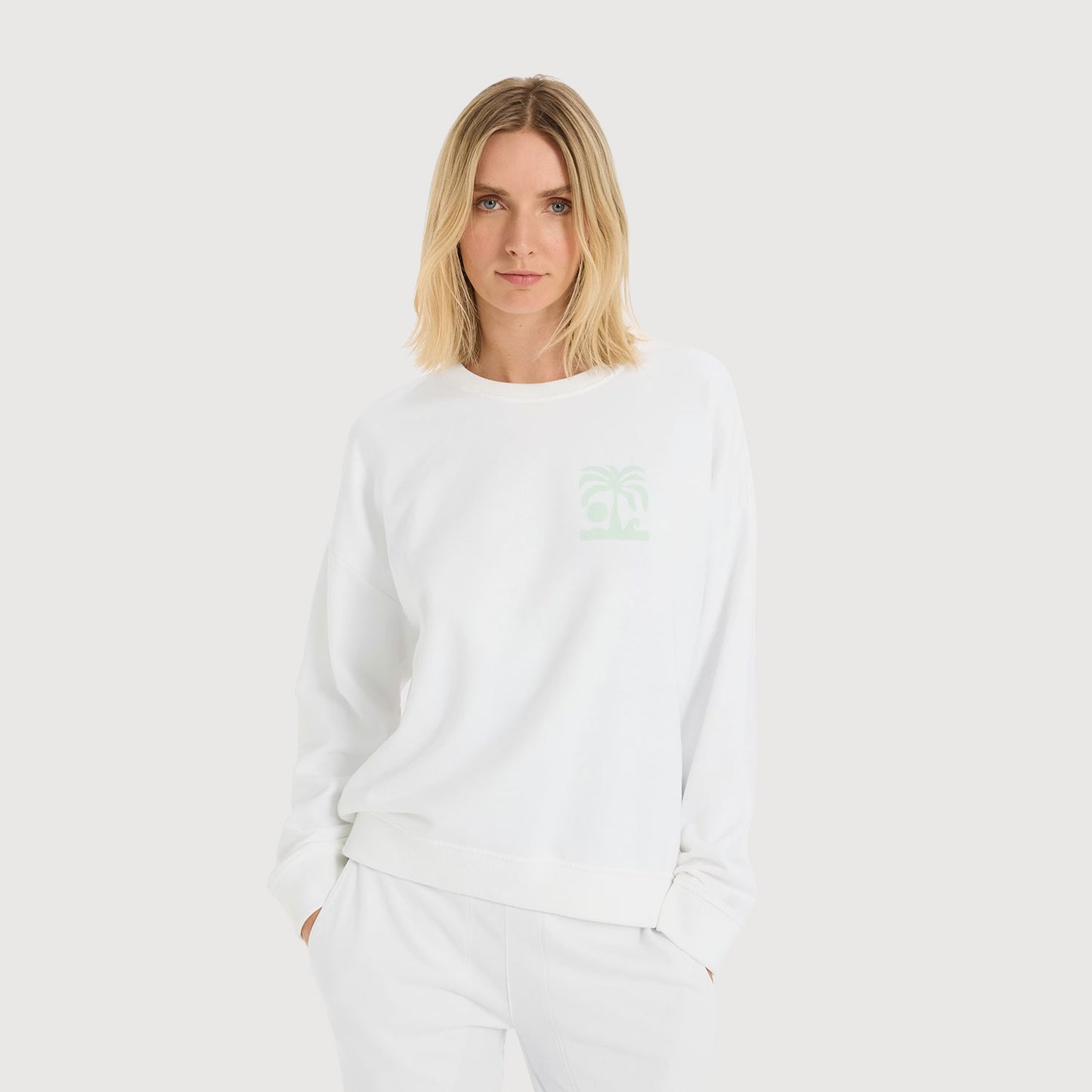 Juvia-Damen-Sweater-Aimée-820-25-371-weiß-01