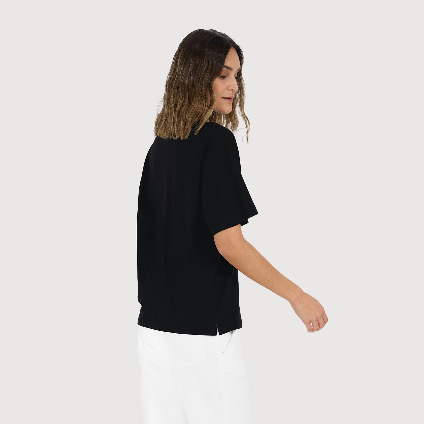 Juvia-Damen-T-Shirt-Hera-810-26-641-110-schwarz-02