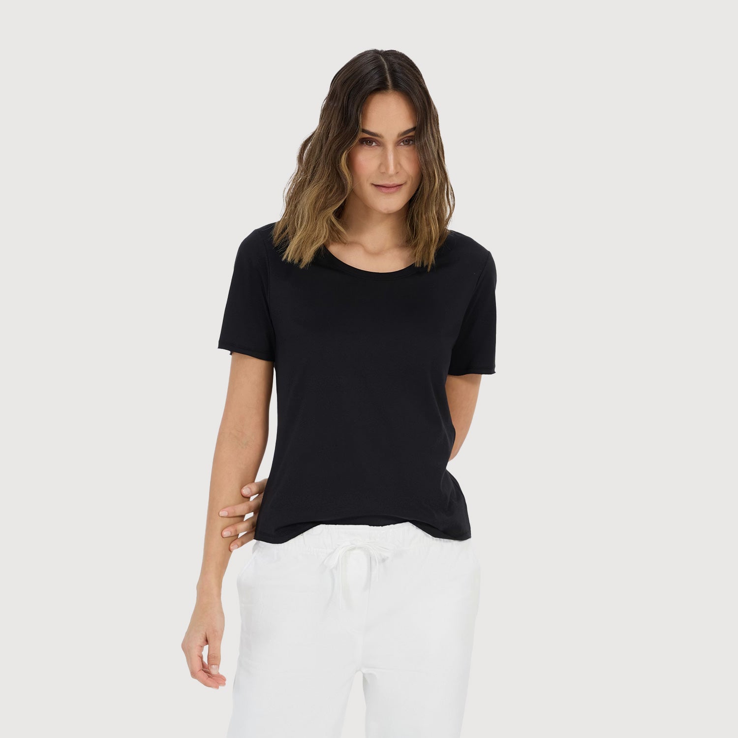 Juvia-Damen-T-Shirt-Inci-810-26-644-110-schwarz-01