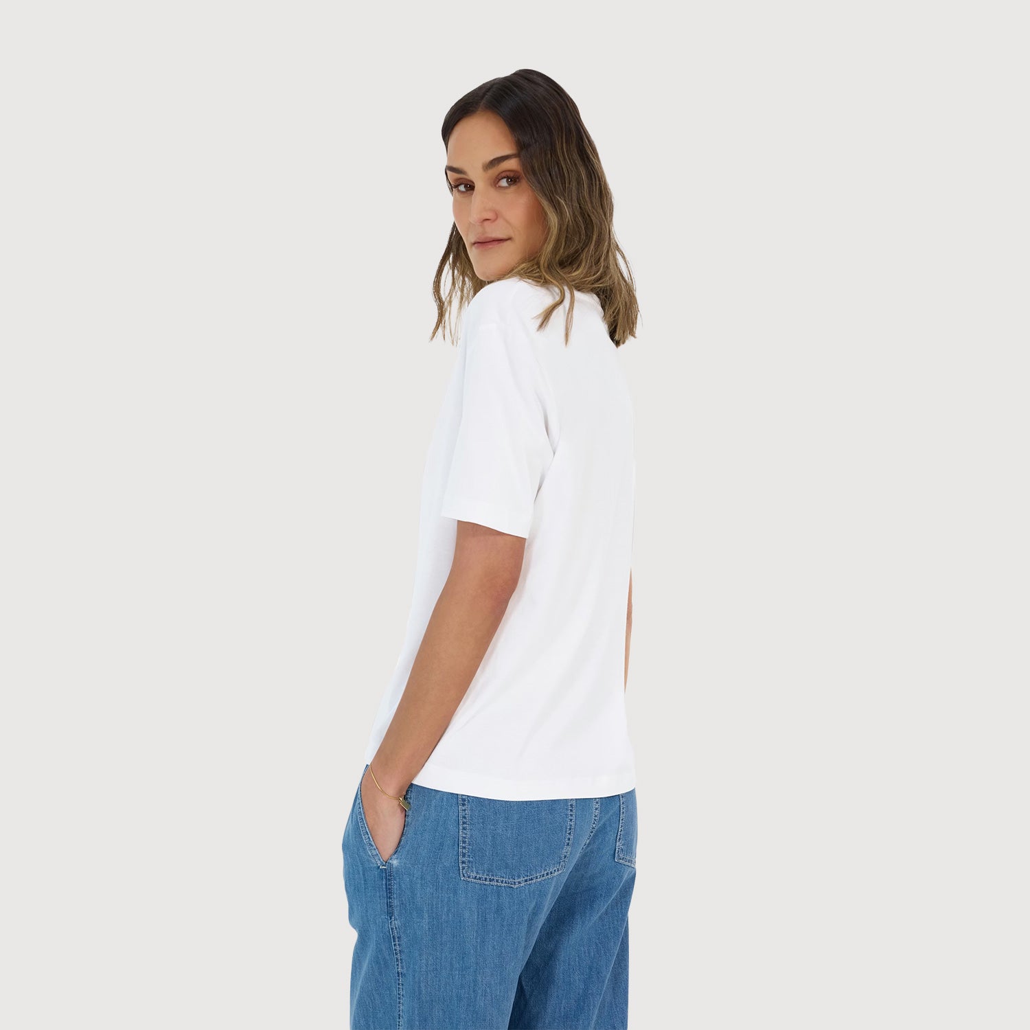 Juvia-Damen-T-Shirt-Leevke-810-26-657-100-weiß-02
