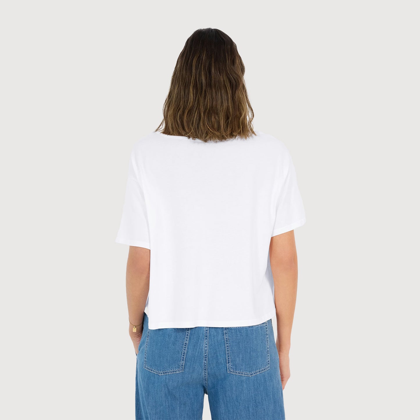 Juvia-Damen-T-Shirt-Victoria-810-26-634-100-weiß-02