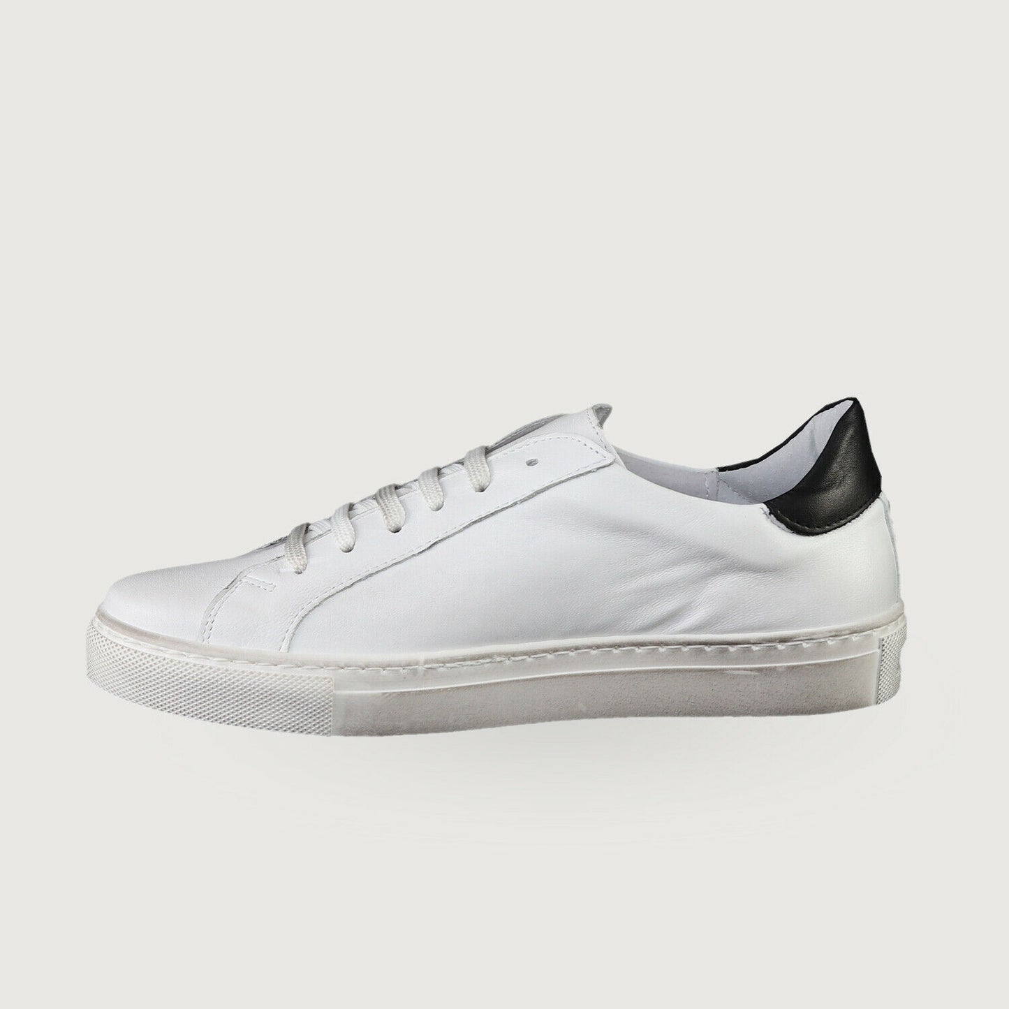 LAZAMANI Damen Sneaker 68 015 in Weiss