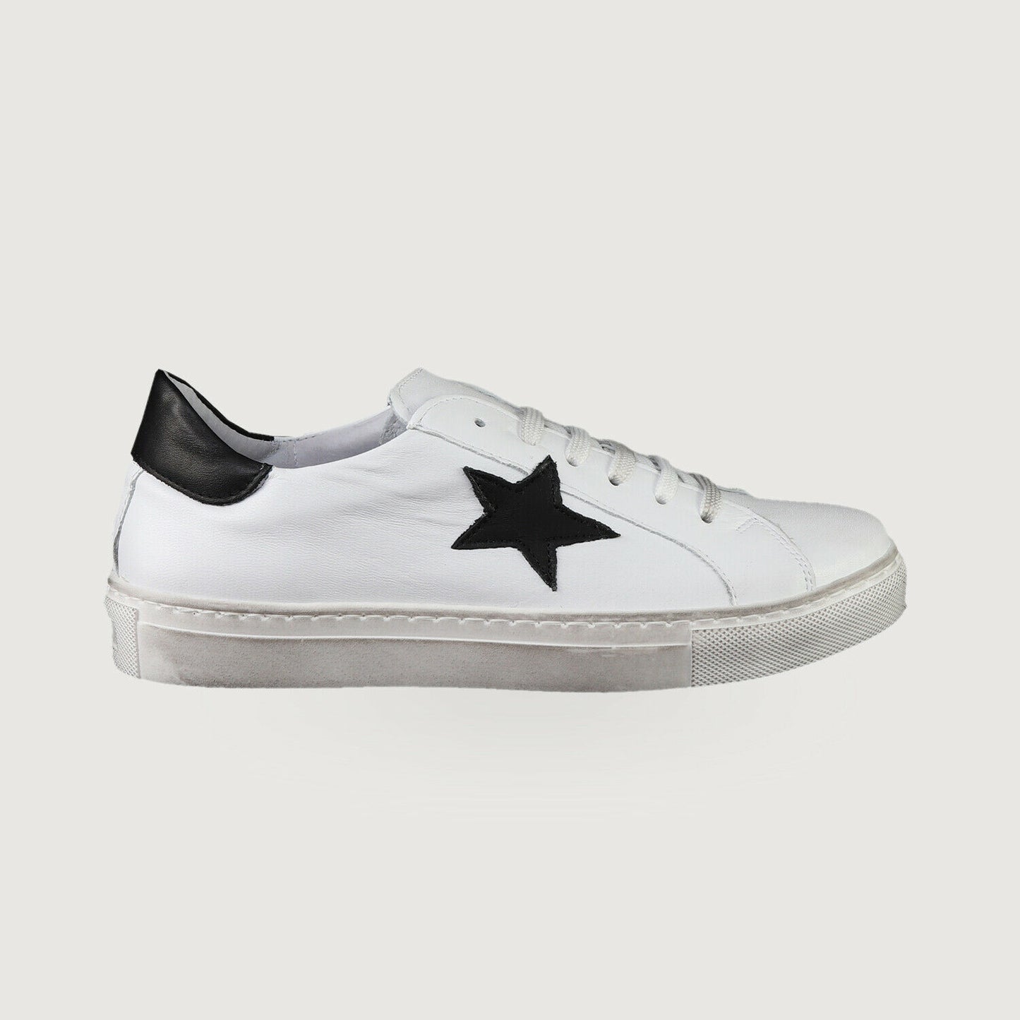 LAZAMANI Damen Sneaker 68 015 in Weiss