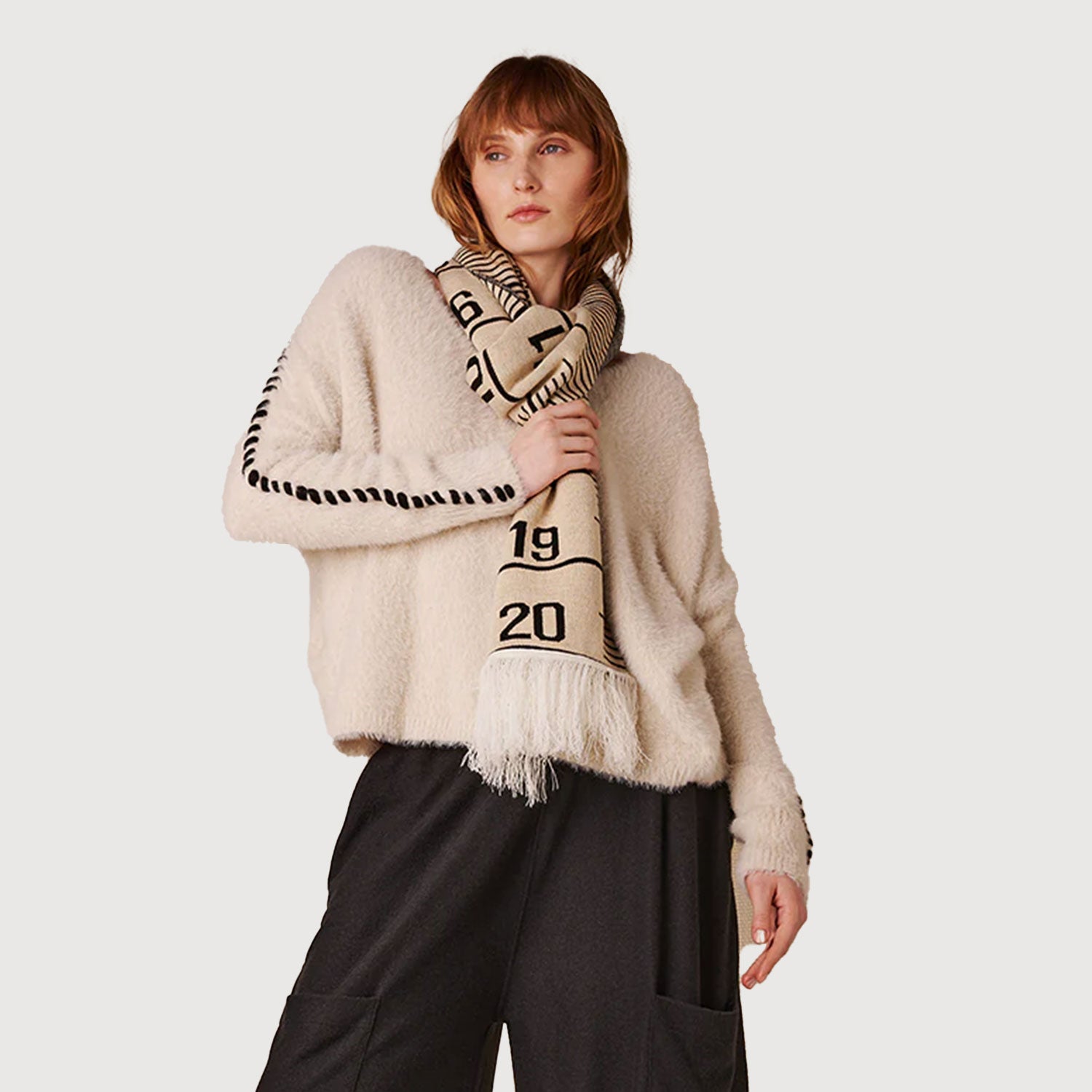 Liv-Bergen-Damen-Sweater-Toulon-Handstitched-Creme-02