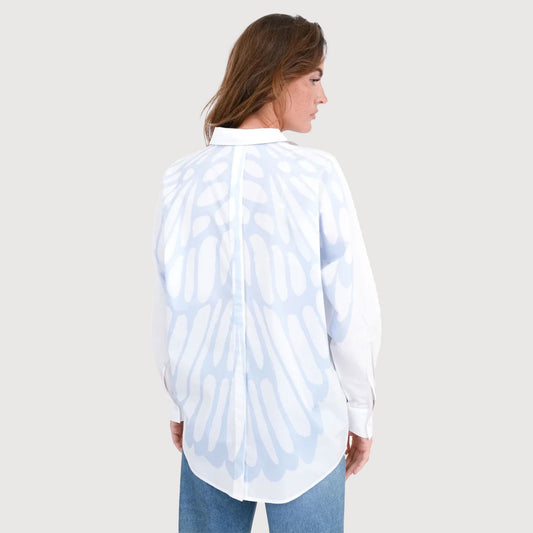 Love-Joy-Victory-Damen-Oversize-Bluse-mit-Rückenprint-Marbel-blue-ice-02