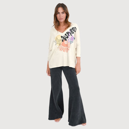 Love-Joy-Victory-Damen-T-Shirt- Chula-sand-01