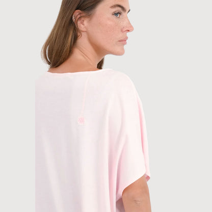 Love-Joy-Victory-Damen-T-Shirt-mit-Print-Yara-rose-ice-02