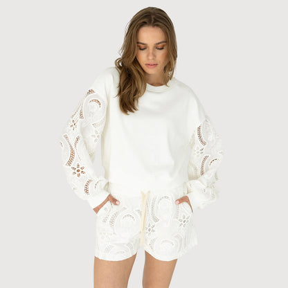Moscow-Damen-Short-Lacie-114-02-Lacieshort-310_1-offwhite-01