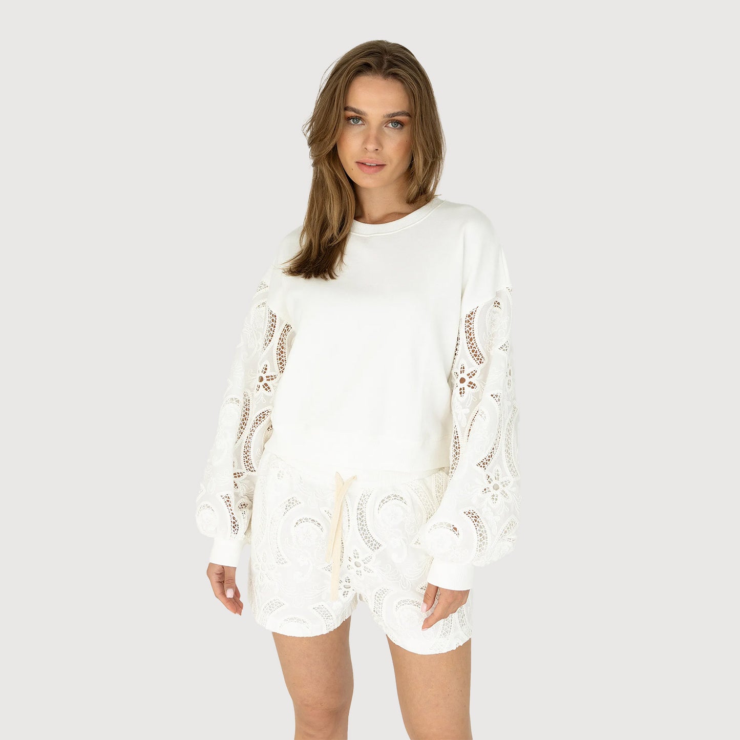 Moscow-Damen-Sweater-Lacie-114-04-Lacie-310_1-offwhite-02