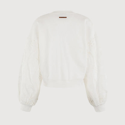 Moscow-Damen-Sweater-Lacie-114-04-Lacie-310_1-offwhite-04